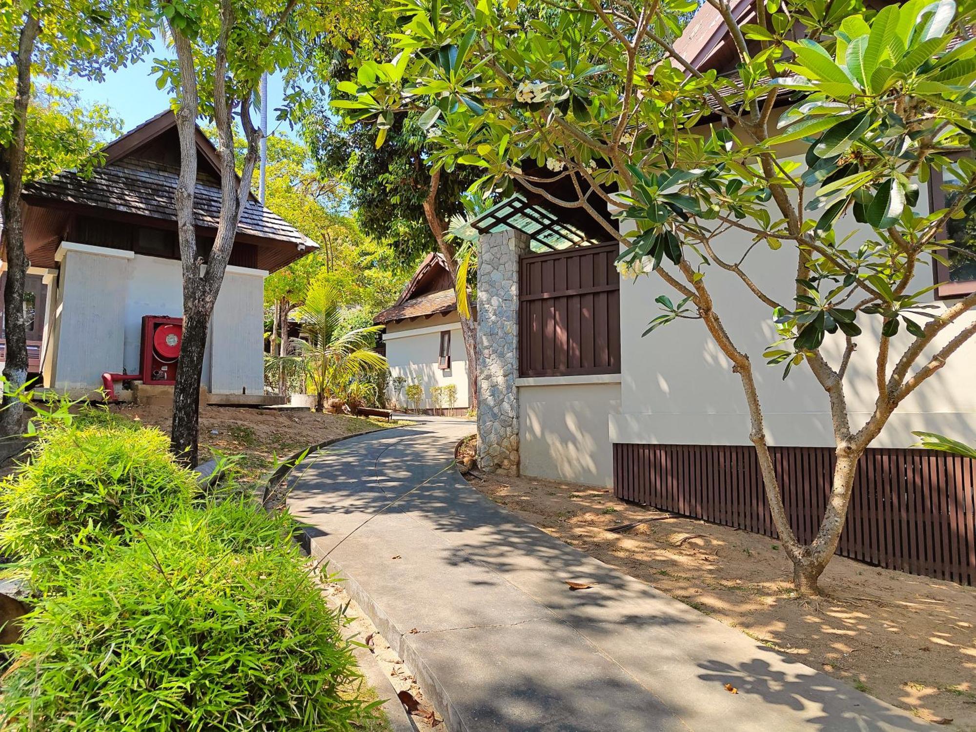 Bhundhari Resort & Villas Samui Chaweng  Exterior photo